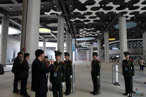 [上海] 世博之警衛有夠多