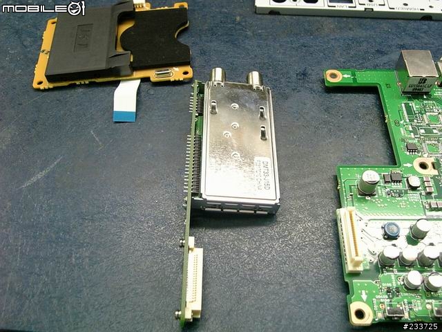 [開刀文]解剖 I.O DATA デジタルチユ ーナー  HVT-BCT300 及 東芝デジタルチユ ーナー  D-TR1