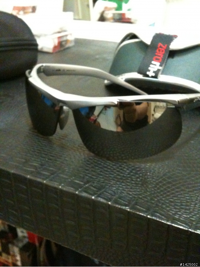 OAKLEY CUSTOM JAWBONE & zerorh+