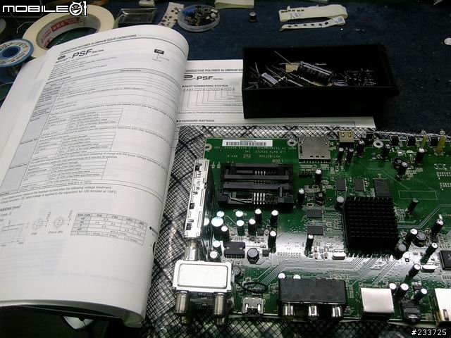 [開刀文]解剖 I.O DATA デジタルチユ ーナー  HVT-BCT300 及 東芝デジタルチユ ーナー  D-TR1