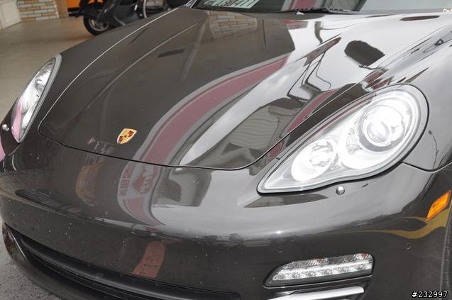 台南~巧遇 Panamera 4S
