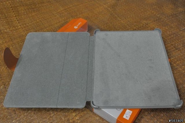 [分享]iPad保護套-Macally bookstand~