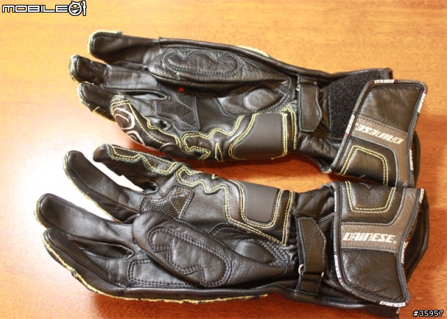 [開箱] 2010 Dainese Guanto Full Metal Pro 長手套 惡魔頭頭