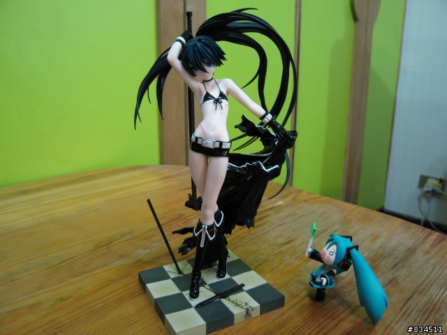 [開箱分享] {BRS_黑岩} (刀版) 1/8  BLACK★ROCK SHOOTER (Black blade ver. )__ (はちゅねミク主持)