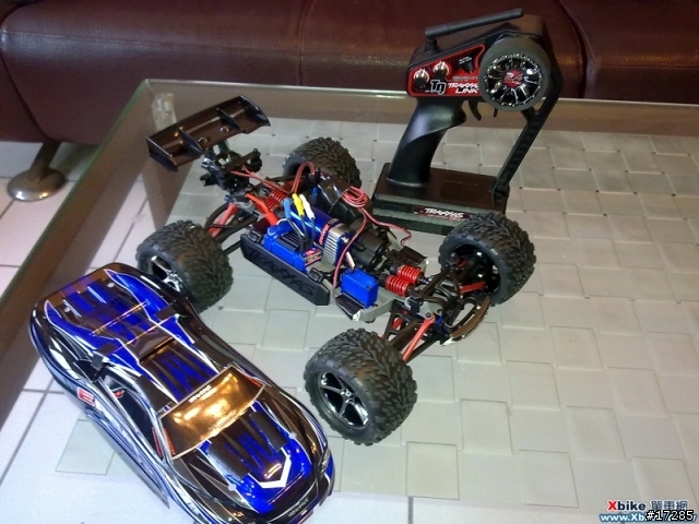 Traxxas 1/16 E-Revo 4WD 2.4GHz RTR