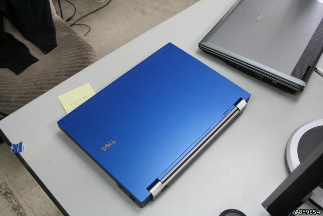 [開箱文] Dell LATITUDE E6410 + E-Port Plus 亂亂的開箱文.....