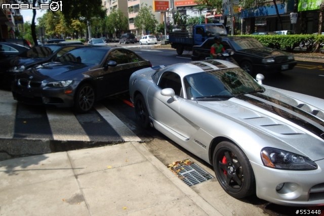 [台中街拍]道奇大蛇號 VIPER SRT-10