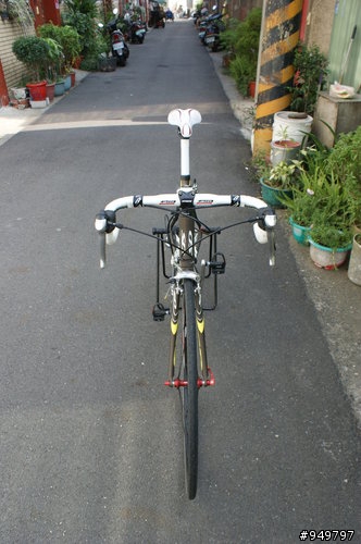 (分享)我的練習車～自組SRC168卡夢車～