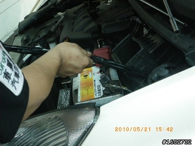 NISSAN LIVINA 安裝行車影像記錄器+倒車鏡頭