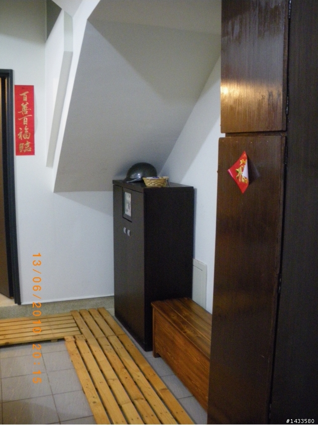 DIY分享第二弹(一代電鋸桌+240凌霸鞋櫃+木板腳踏墊)BY魔羯碎碎念