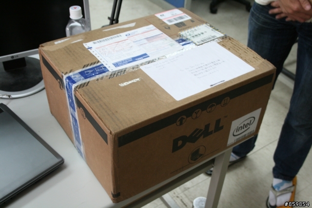 [開箱文] Dell LATITUDE E6410 + E-Port Plus 亂亂的開箱文.....
