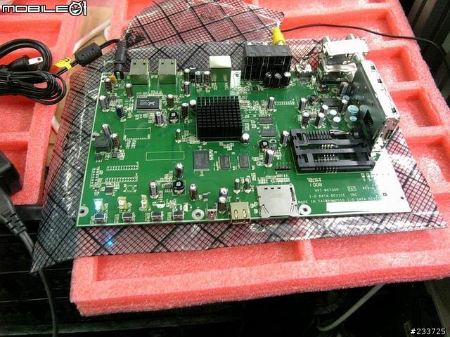 [開刀文]解剖 I.O DATA デジタルチユ ーナー  HVT-BCT300 及 東芝デジタルチユ ーナー  D-TR1