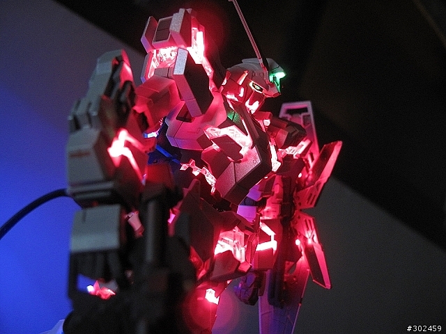 發光實驗作No.5 獨角獸毀滅模式 [HGUC] RX-0 Unicorn Gundam [destroy mode]