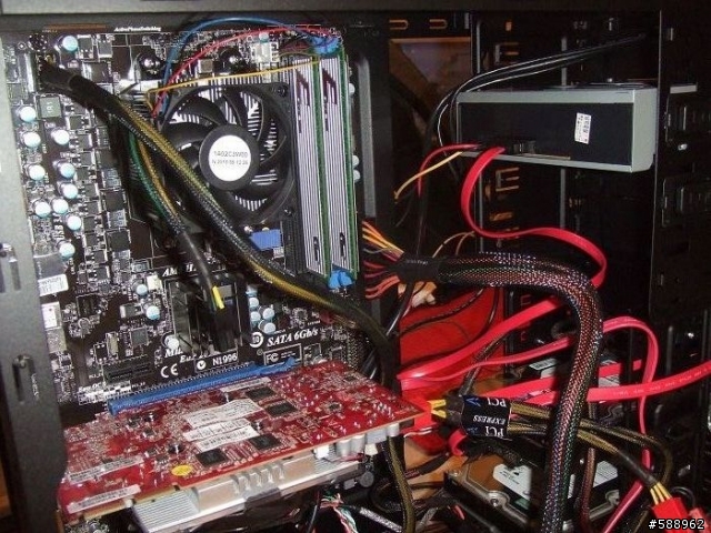 AMD-四核心-945-2萬元整~小小開箱文!(增圖)分享我的工作環境圖!!