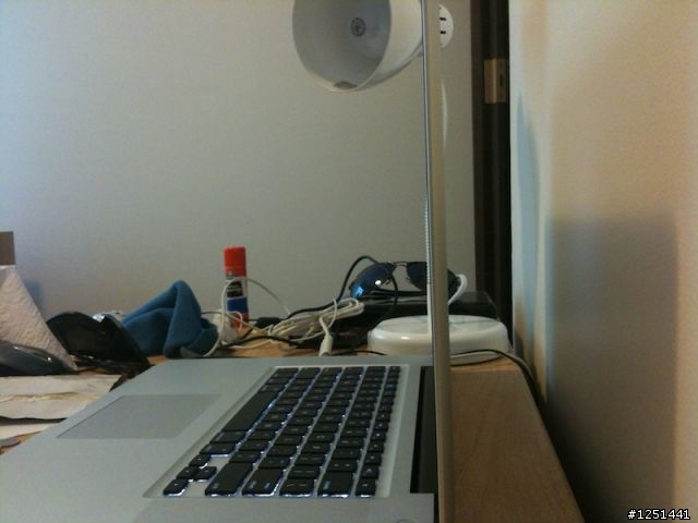 我的MacBook Pro 15" i5 2.4 GHz 開箱照