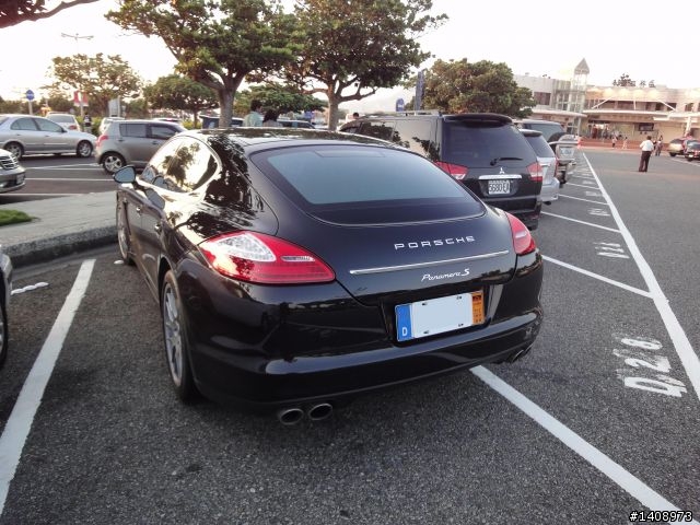 開很慢的Panamera S