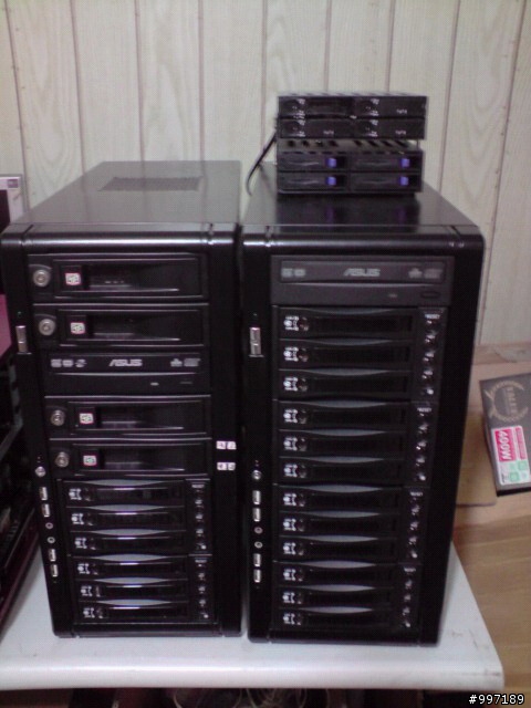 2.5吋 的 內接式抽取盒 SNT-1042SS  ST-1040SS 使用後的一點點小心得