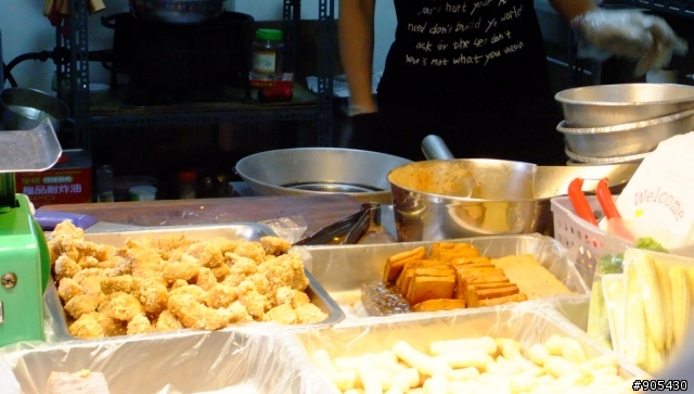 [景點] 板橋中山路靠近光復橋 好吃的鹽酥雞 ---阿山搖擺雞