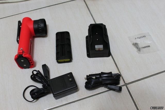 [開箱文]STREAMLIGHT SURVIVOR LED L型手電筒(防爆)