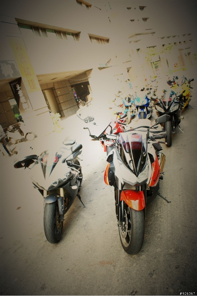 『極限運動』極致精美YAMAHA R6-17000RPM飛行傘之旅