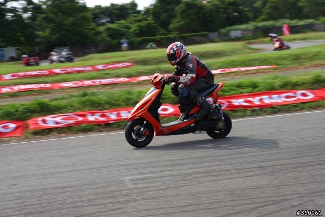 2010/07/11~~佛心光陽KCC!!好騎KYMCO VJR!!