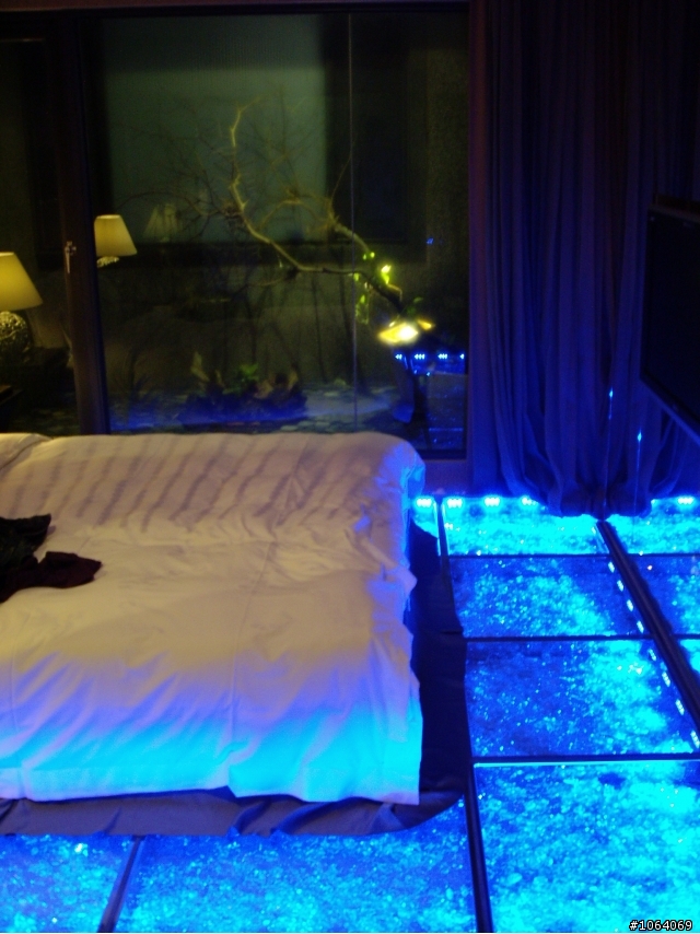 [分享] 台南與高雄的汽車旅館 (圖多)