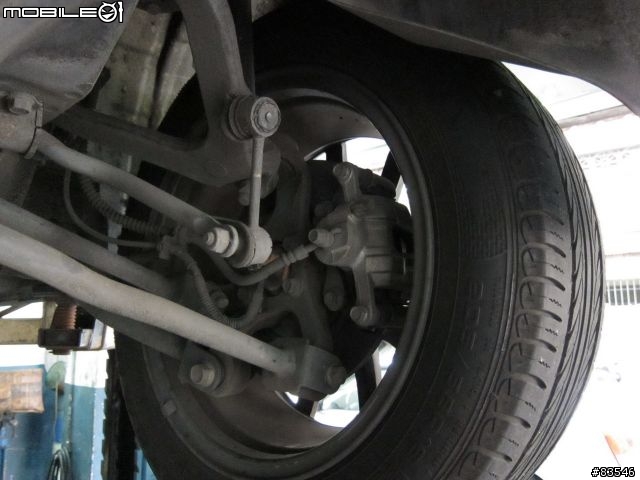 [請問] 前輪驅動的車 後輪懸吊這樣的是設計是什麼種?