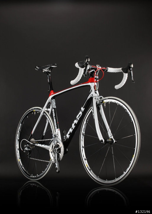 [轉貼曝光照] MASI Evoluzione！ 2011 MASI新血 戰力進階碳纖維車