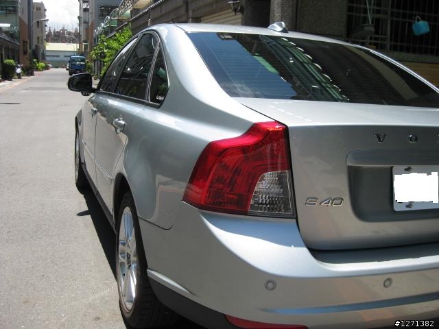 炎炎夏日VOLVO  S40洗澡記~~~