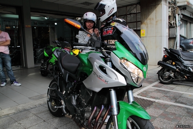 最強與最貴的試乘--Kawasaki Z1000 + Benelli TRE 899K