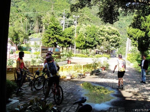 (照片)20100731後棟山賞景泡茶行