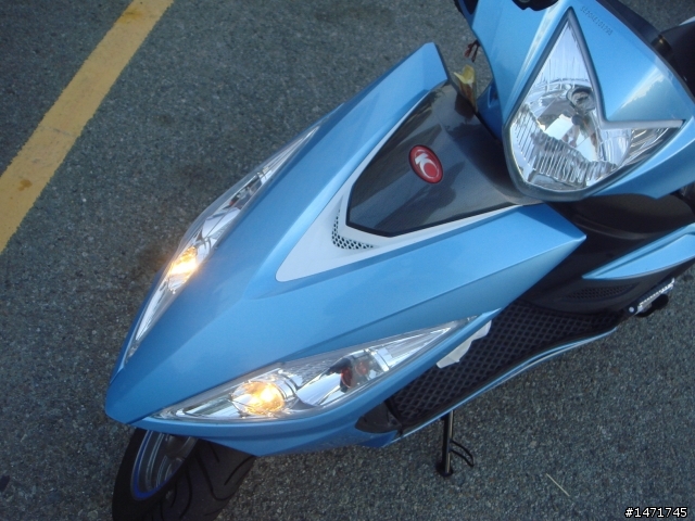 [洗車文] VJR泡泡浴 + 輪框反光條完工