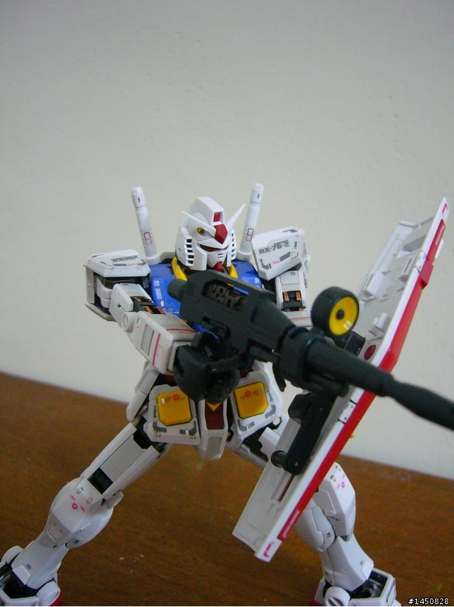 <顛覆傳統理念的最新技術> RG 鋼彈 ,局部塗裝與動作展示