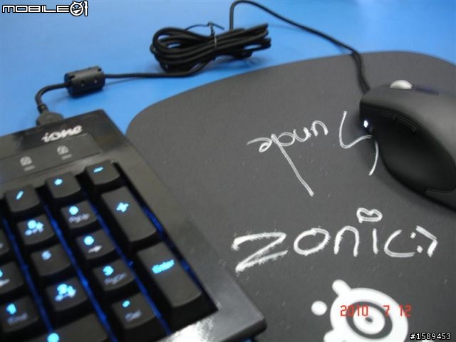 窮人福音!!超高CP值之機械式鍵盤!!iONE愛旺機械式鍵盤~~(黑軸)
