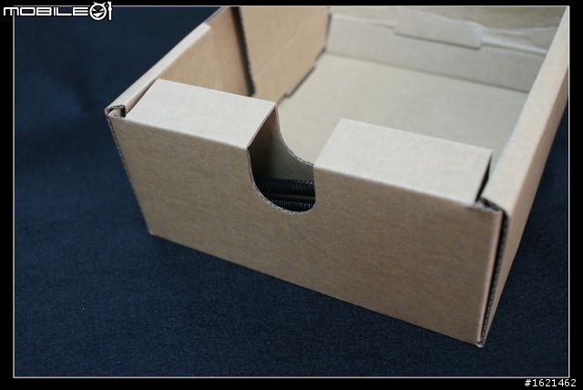 【開箱文】 YOVICA HDMI-720P 迷你投影機 開箱啦~