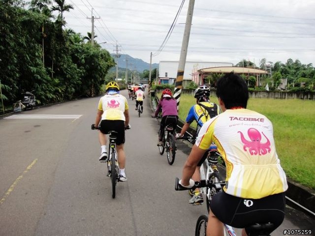 (照片)20100725鐵國山硬陡行暨中華電信減碳愛地球無車日活動