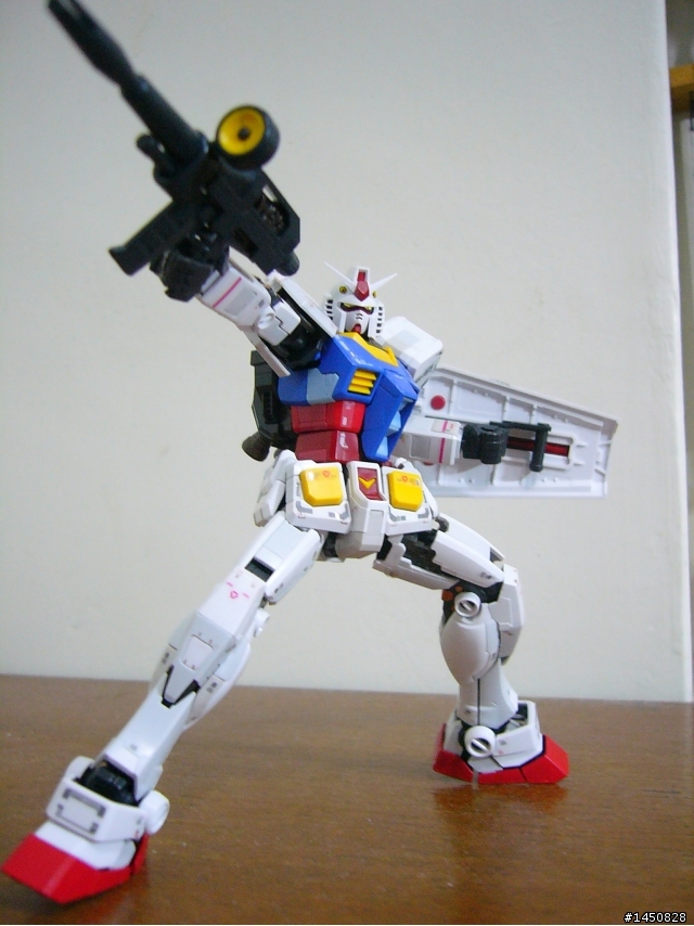 <顛覆傳統理念的最新技術> RG 鋼彈 ,局部塗裝與動作展示