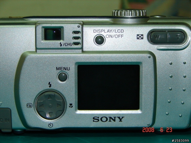 200萬畫素(手機..相機)九年老機SONY P50