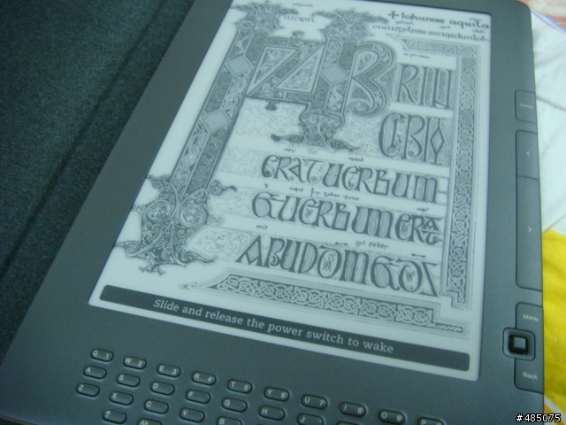 [開箱] Kindle DX Graphite - latest generation , 2010.7.7, 已補圖(20100726)