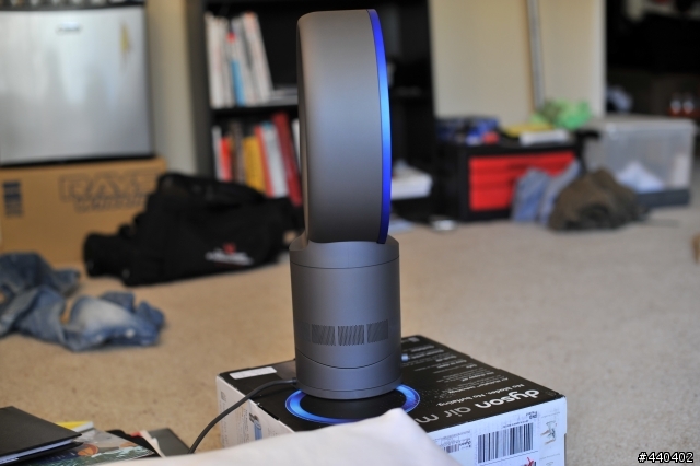 顛覆傳統～沒有葉片的電風扇 Dyson am01