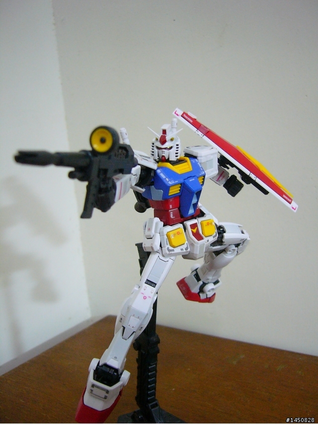 <顛覆傳統理念的最新技術> RG 鋼彈 ,局部塗裝與動作展示