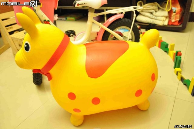 小豆芽的 捷安特 Giant KJ-125 12"童車分享~~
