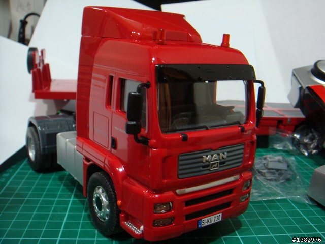 來自德國1/32 Siku - RC拖車+板車