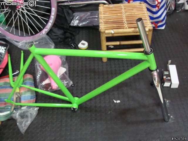 [分享] 我的第一台 FixEd GeAr "城市螢火蟲"