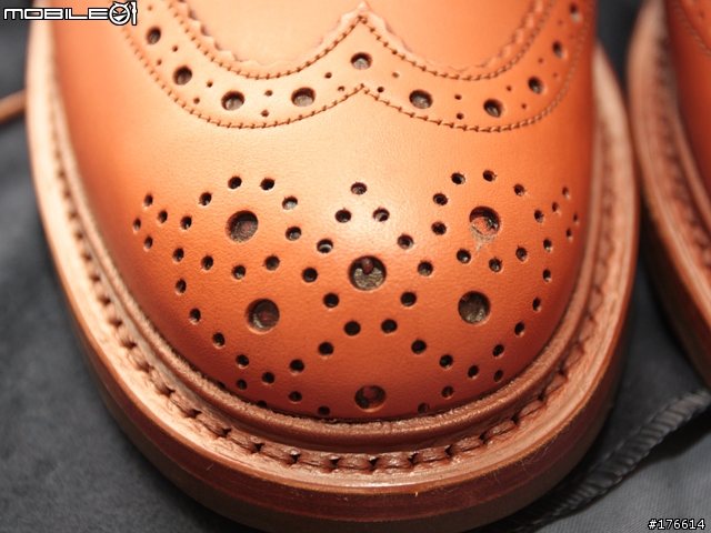 《開箱分享》TRICKER'S 英式雕花鞋
