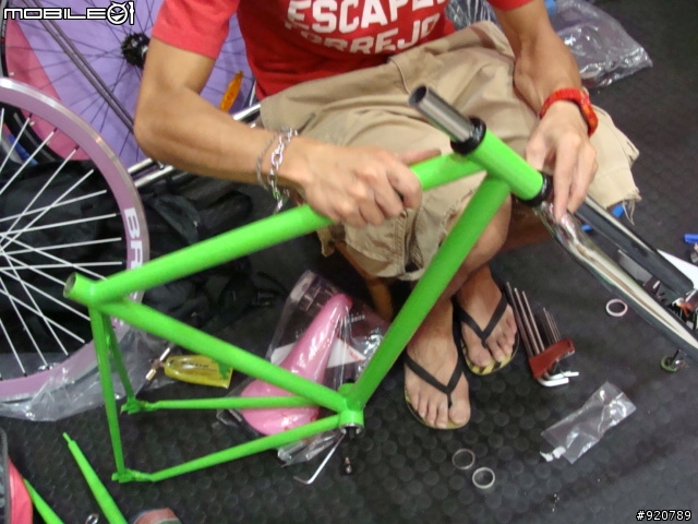 [分享] 我的第一台 FixEd GeAr "城市螢火蟲"