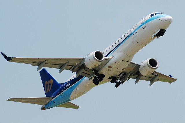高雄小港航拍分享RCKH(國泰One World彩繪機)