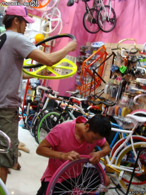 [分享] 我的第一台 FixEd GeAr "城市螢火蟲"