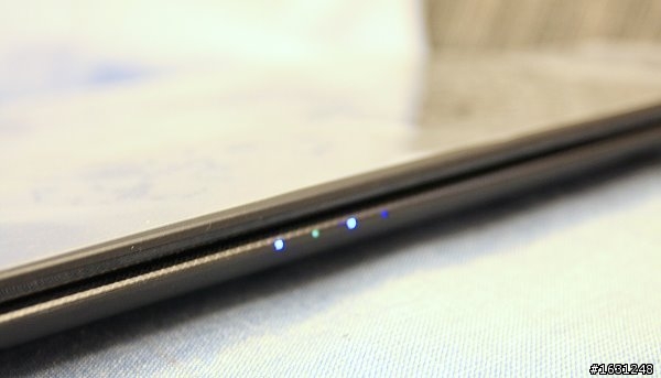 [開箱+試用]華碩U35JC筆記型電腦不專業分享～