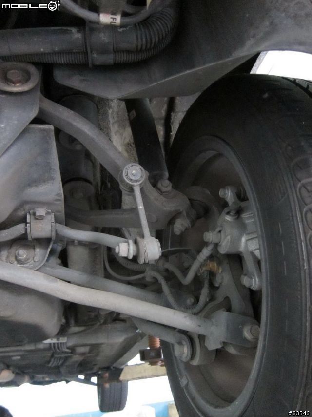[請問] 前輪驅動的車 後輪懸吊這樣的是設計是什麼種?